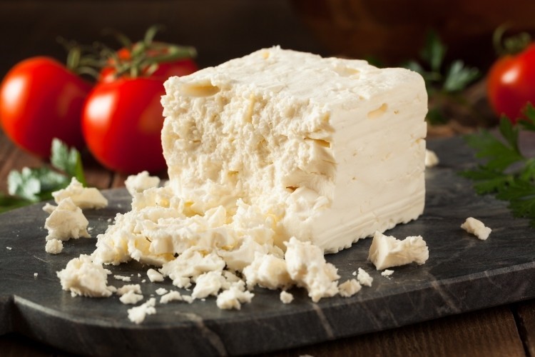 پنیر فتای یونانی